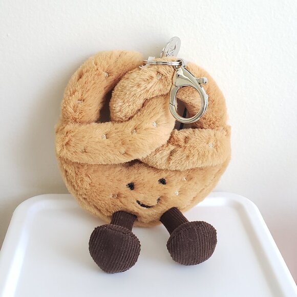 Jellycat Amuseable Pretzel Bag Charm - Picture 1 of 9